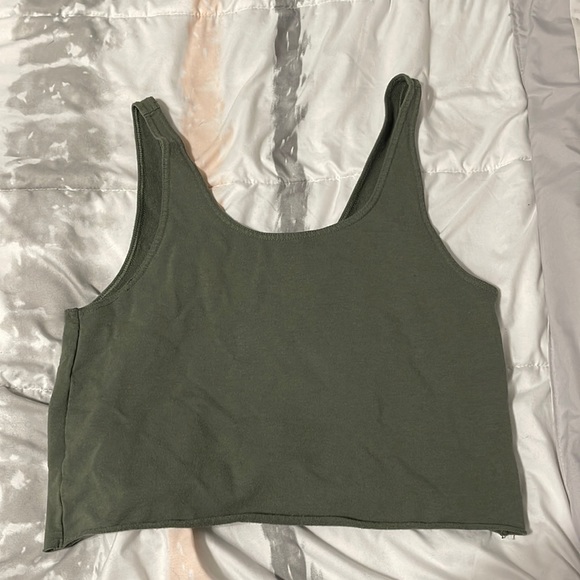 Green open back crop top - Picture 1 of 3